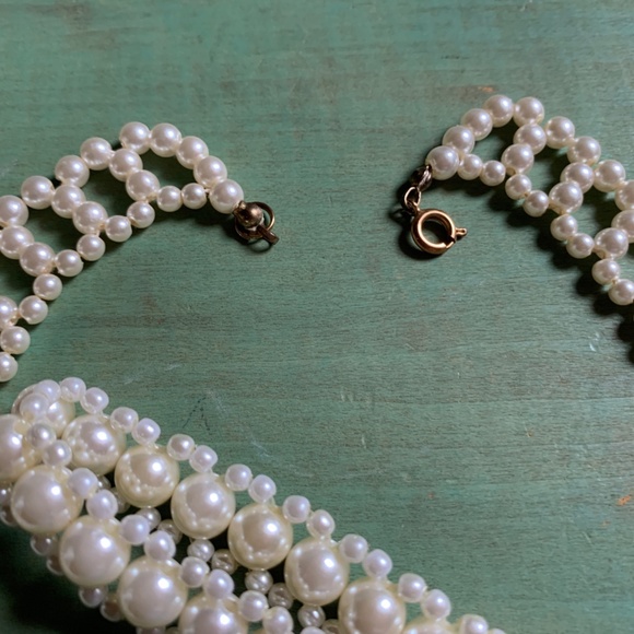 Mid-Century Faux White Pearl Lacy Collar Necklace & Bracelet - Vintage Bride - Picture 4 of 13